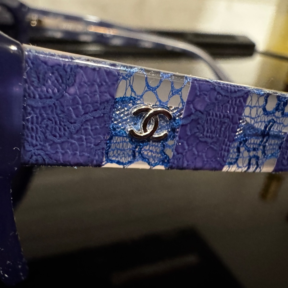 Authentic $700 CHANEL 5296 butterfly sunglasses in blue lace design - Picture 13 of 14